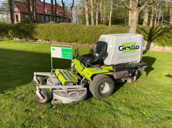 Græsslåningsmaskine