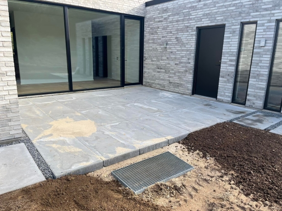 Ny terrasse ved nyt hus