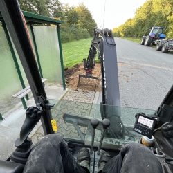 gravearbejde ved busstoppested