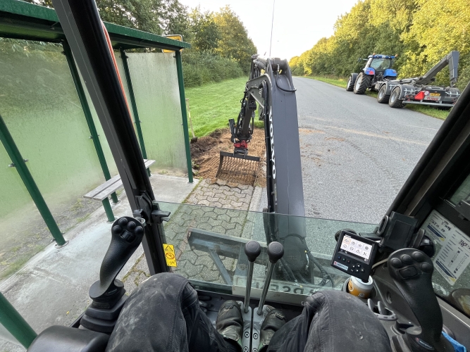 gravearbejde ved busstoppested